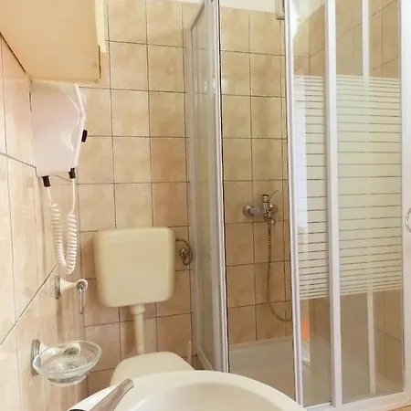 公寓 With Parking Space Mokalo, Peljesac - 18395 奥瑞比克