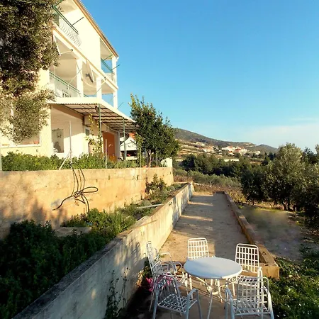 With Parking Space Mokalo, Peljesac - 18395 Orebic